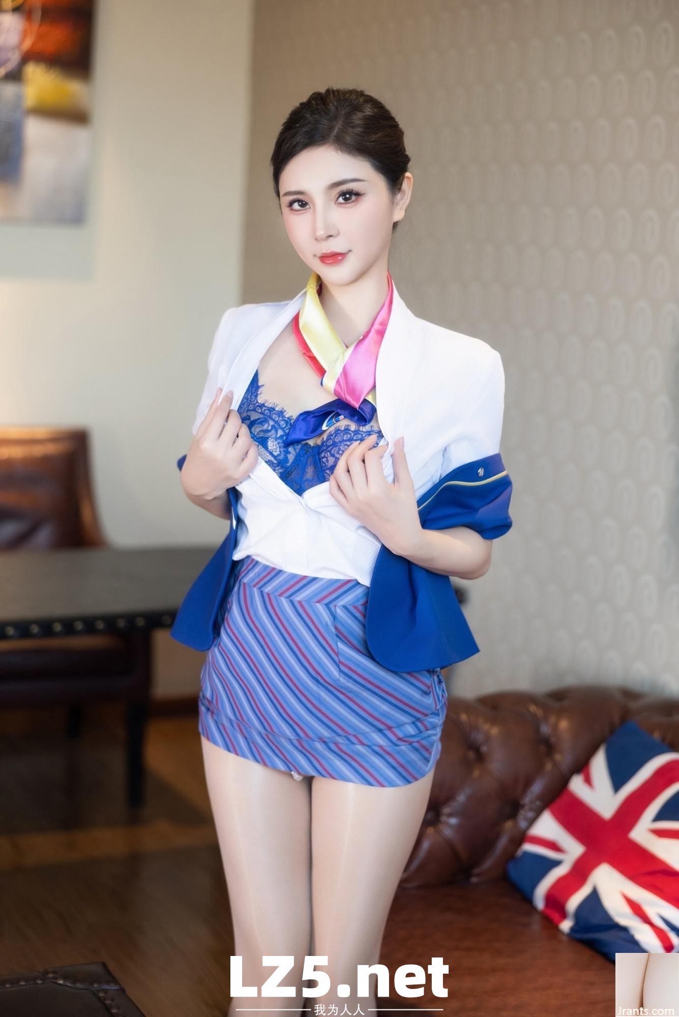 小蠻妖Yummy 空姐制服 (80P)