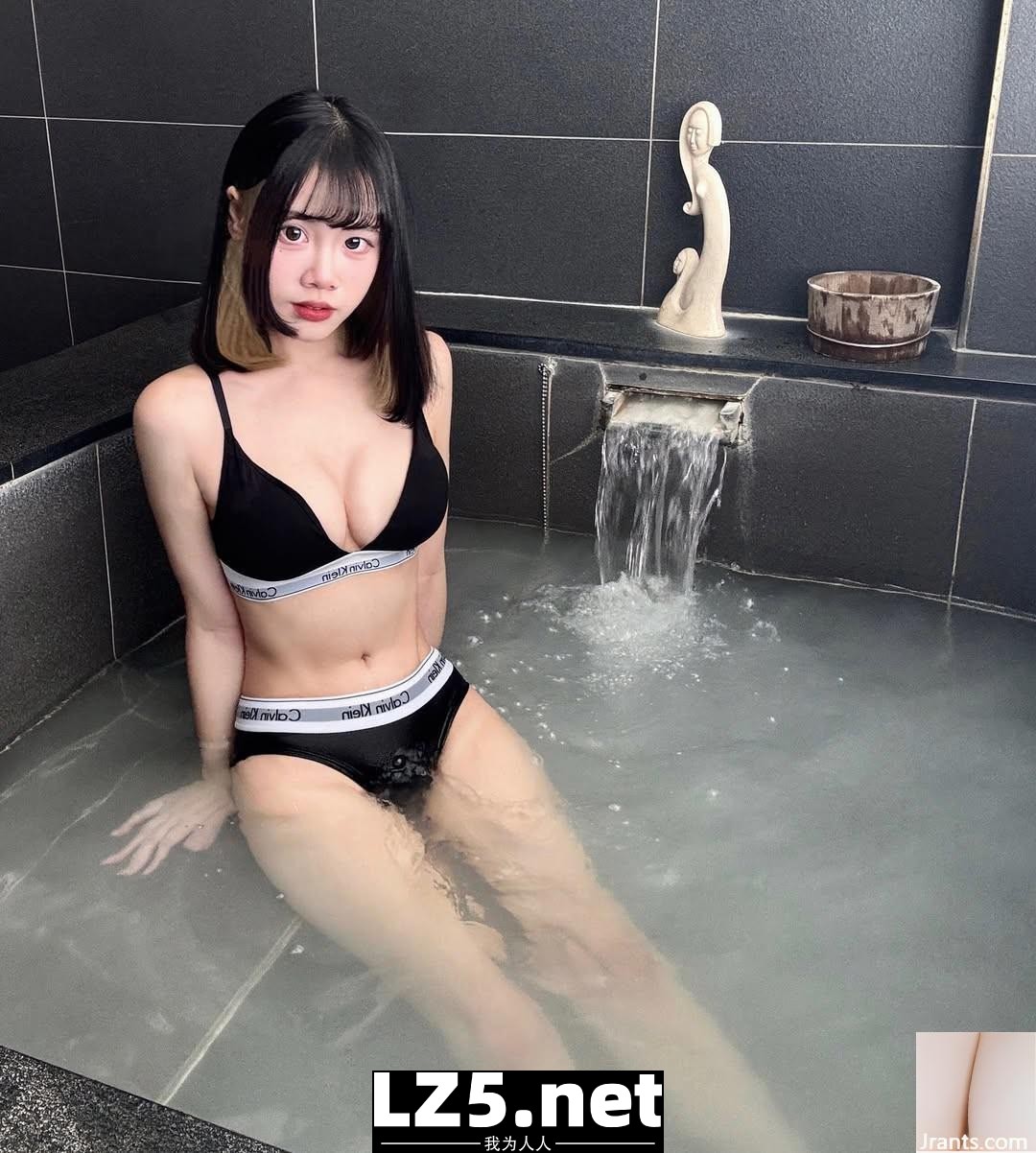 超辣美少女「小鹿」解放誘人身材 大飽眼福 (10P)
