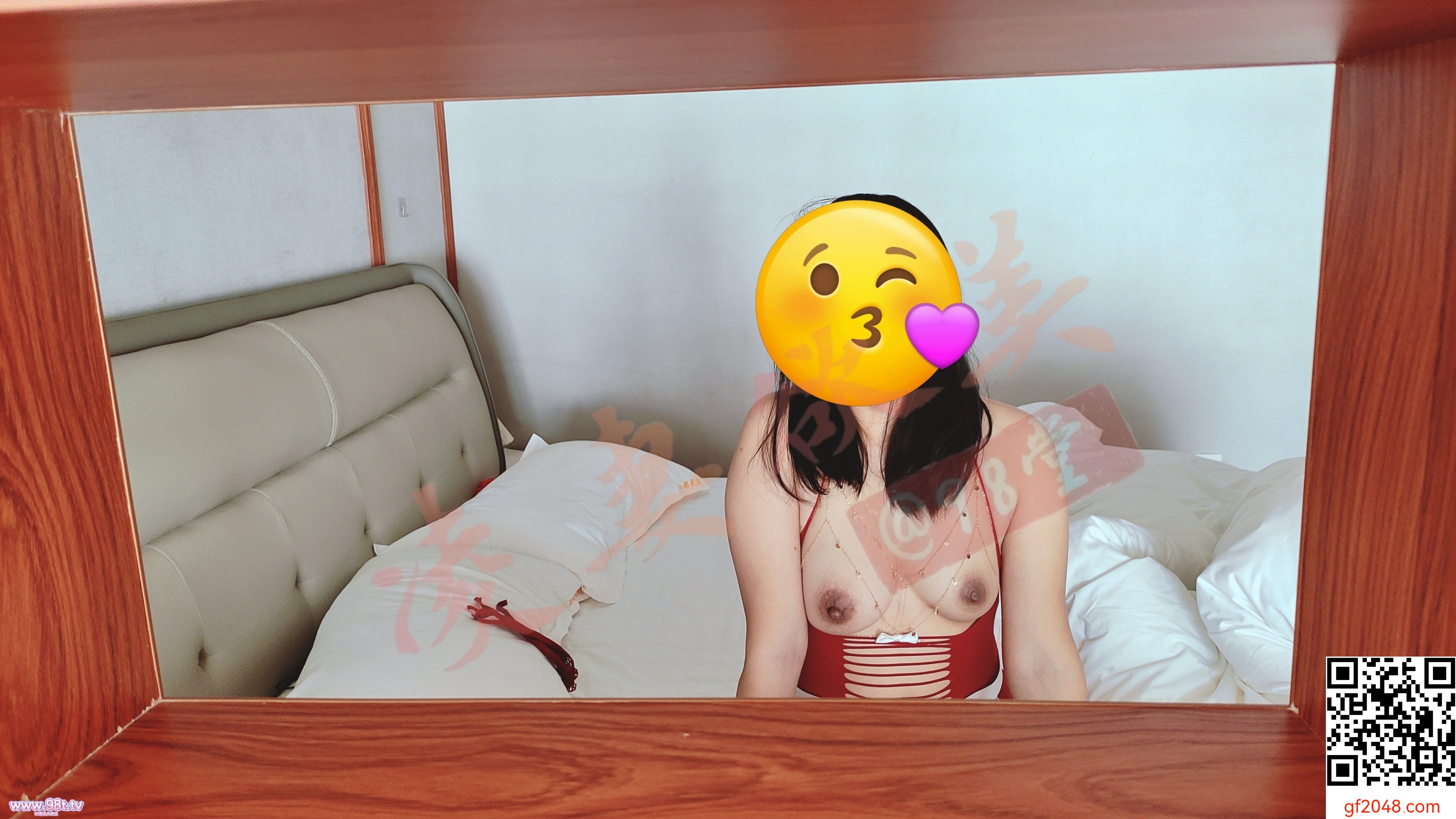 【家有骚妻】第五季 红红火火过大年 [55P+7GIF+手势验证]
