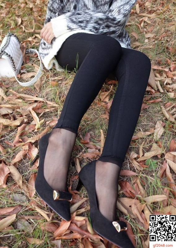 香香貴婦野外性愛露出留念