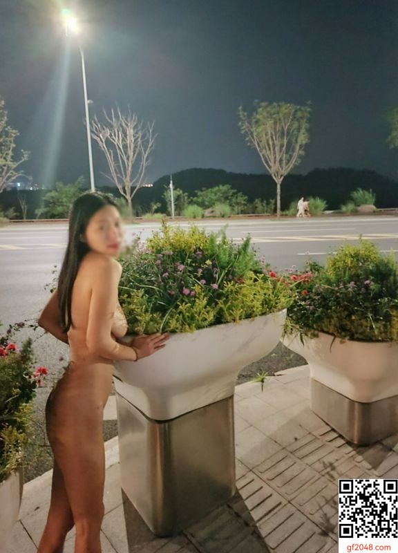 人前各場所露出，如入無人之境