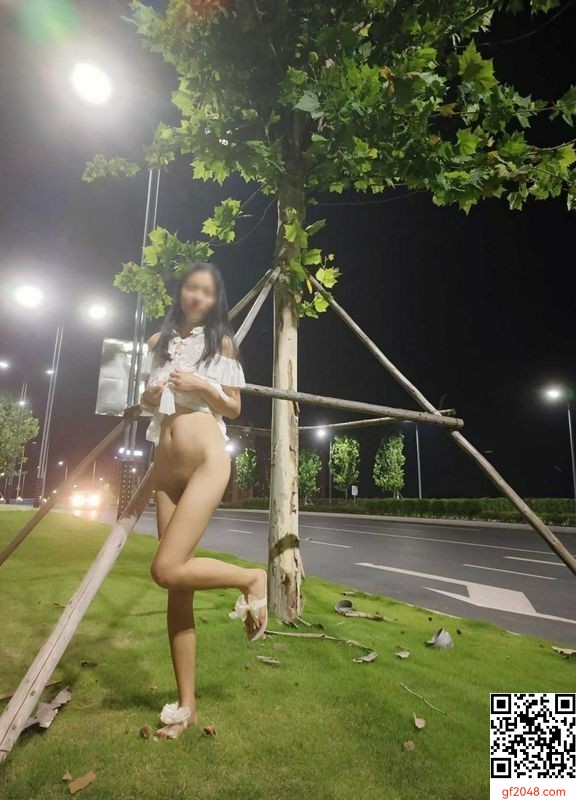 人前各場所露出，如入無人之境