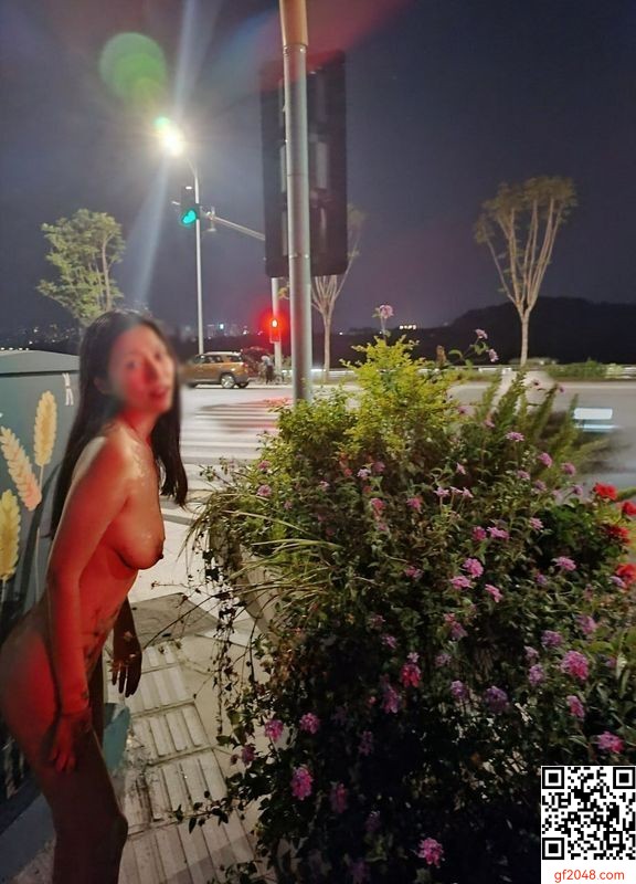 人前各場所露出，如入無人之境