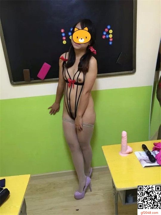 你們再教師裡插過學生妹嗎