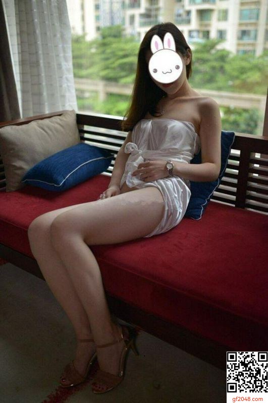 會玩的女大生很粉嫩