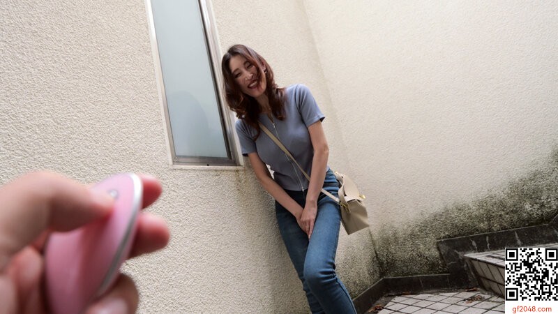 葉月保奈美：爆乳性処理便利な女と生中出しデート 葉月保奈美