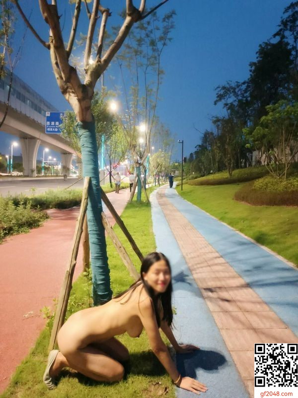 人前各場所露出，如入無人之境