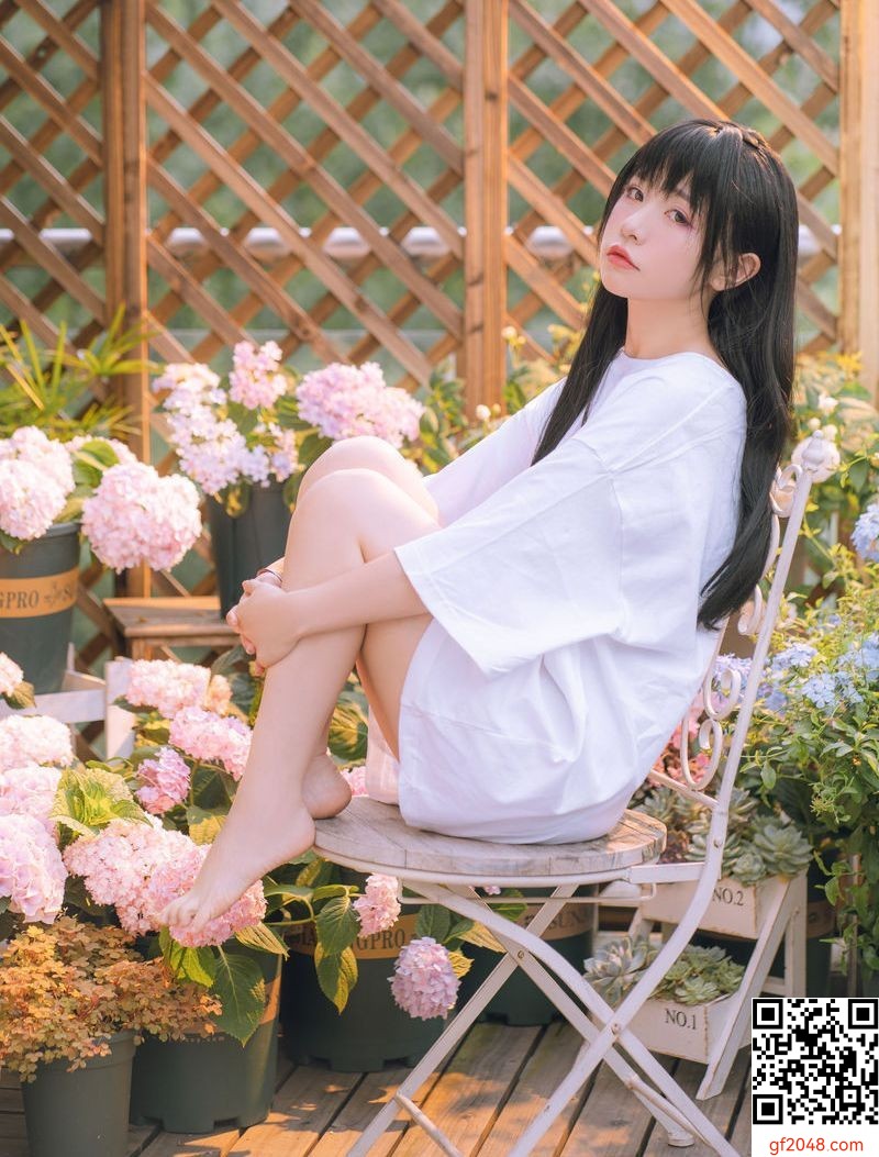 [自拍] 小吉的午後時光