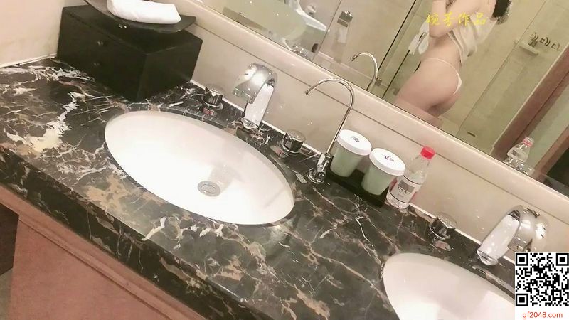 有我這樣的女朋友你幾點回家今晚的風格外溫柔就是有點悶熱